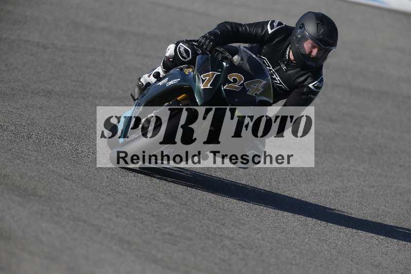 /Archiv-2024/02 29.01.-02.02.2024 Moto Center Thun Jerez/Gruppe gruen-green/124